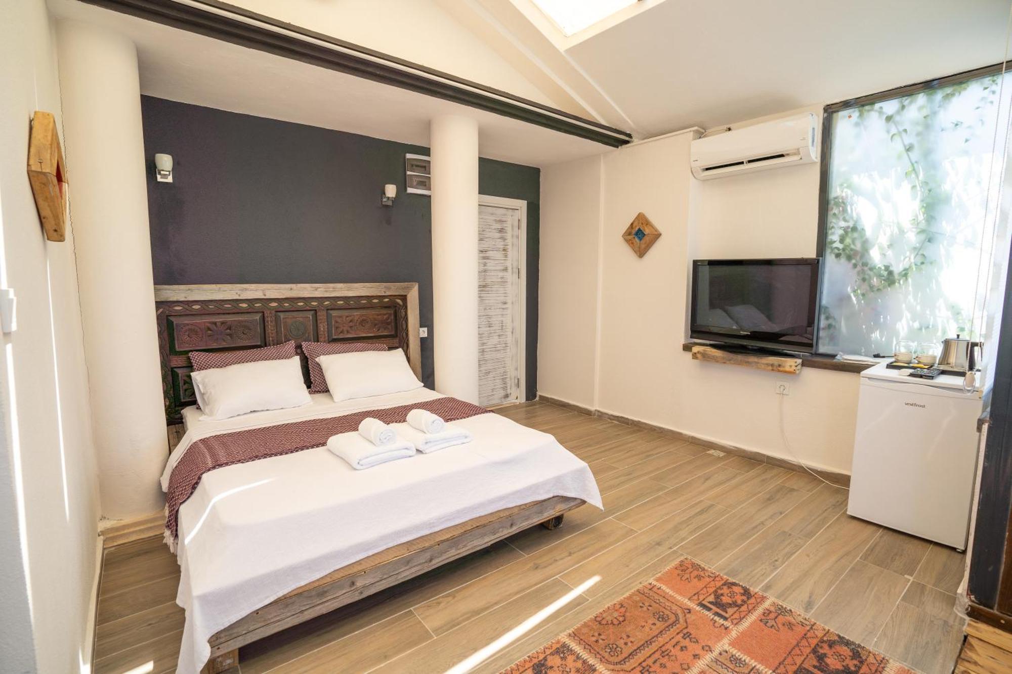 Sultan Hotel Kalkan Esterno foto